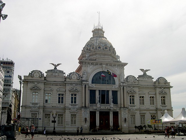 Der Regierungspalast.